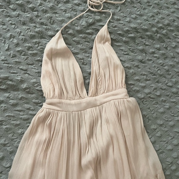 Lovely day Flowy crème stitch and feather summer dress NWT - Picture 4 of 8